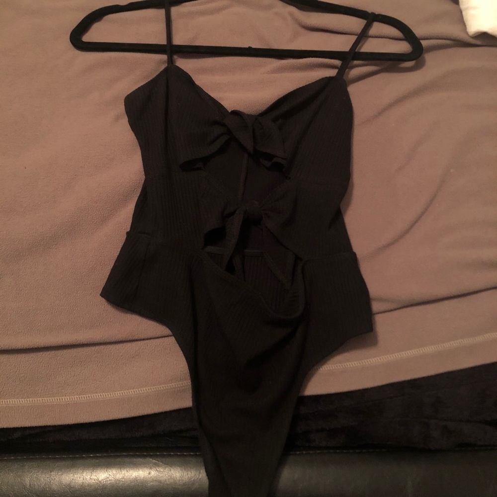 Reformation black body suit